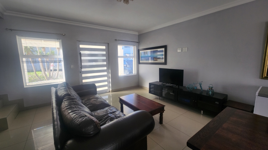 4 Bedroom Property for Sale in Westcliff Western Cape